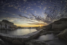 Seascape photographs -Saunders rocks